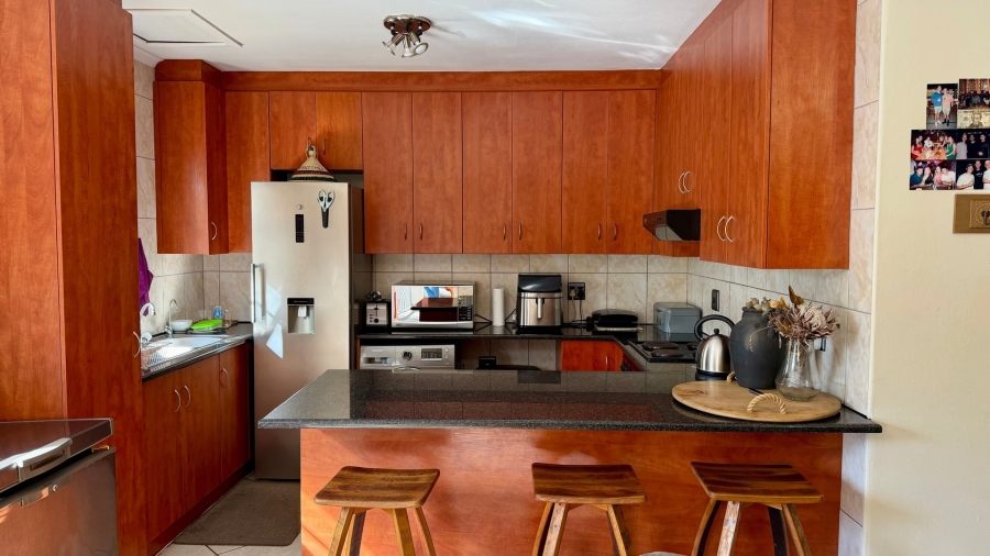 3 Bedroom Property for Sale in Stellenbosch Central Western Cape
